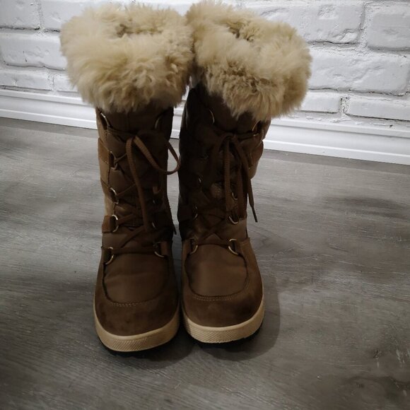 Vibram Sole Ladies Size 37 (approx. 6.5 - 7 US) Tan Boots - Picture 2 of 11